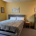 Pershing Heights 16